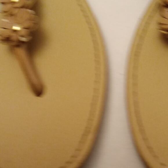 Place Girl's Size 4 Floral Embellished Tan Sandals. Summer, Fun, Casual - Picture 4 of 8